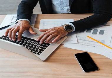 解放你的微信营销，轻松实现好友加人与群发功能——微云客助你防封稳定！